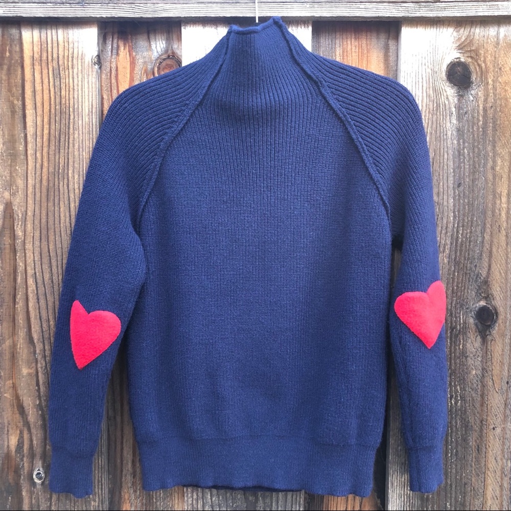 Navy funnel neck sweater with red accents, Large
